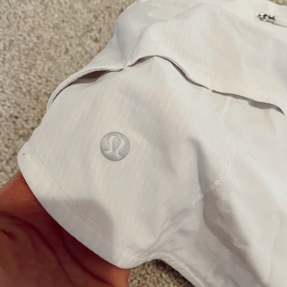 Lululemon Speed-Up Mid-Rise Lined Shorts
